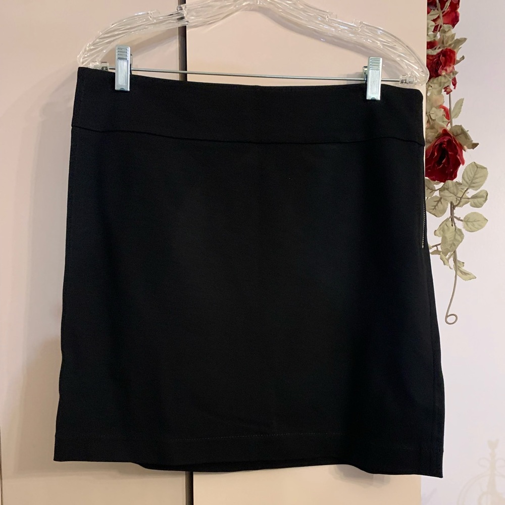Black mini skirt
